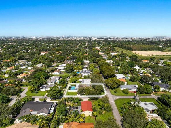 600 Oriole Ave, Miami Springs FL 33166