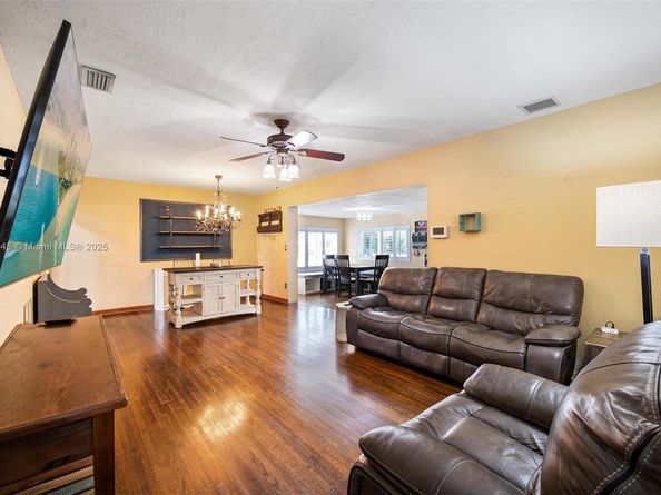 600 Oriole Ave, Miami Springs FL 33166