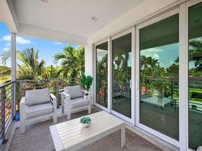 1243 Washington St, Hollywood FL 33019