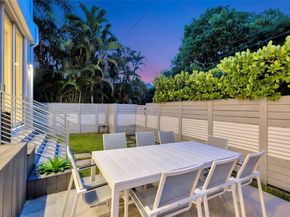 1243 Washington St, Hollywood FL 33019