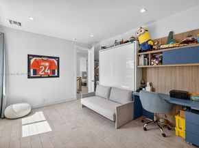1243 Washington St, Hollywood FL 33019