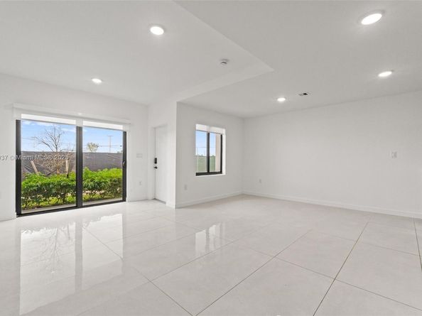 26126 SW 146th Ave 26126, Homestead FL 33033