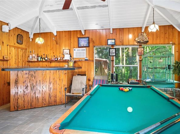 4160 Lybyer Ave, Miami FL 33133