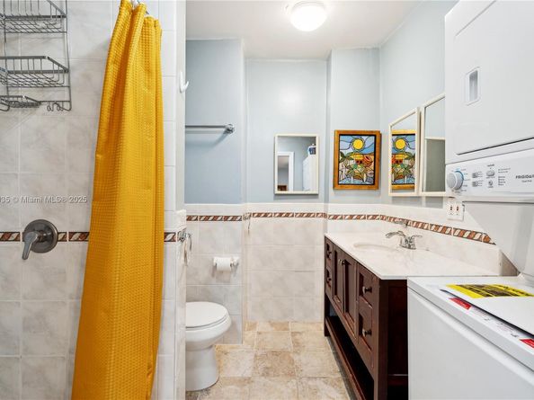 4160 Lybyer Ave, Miami FL 33133