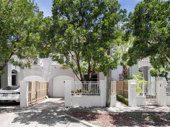 3109 Hibiscus St