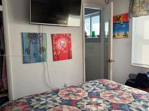 7508 Farragut St, Hollywood FL 33024