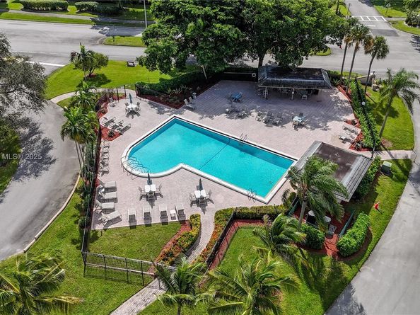 1704 Andros Isle B4, Coconut Creek FL 33066