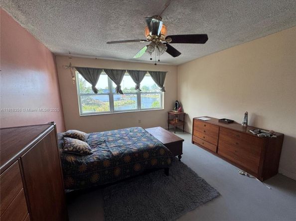 115 NE 202nd Ter M25, Miami Gardens FL 33179
