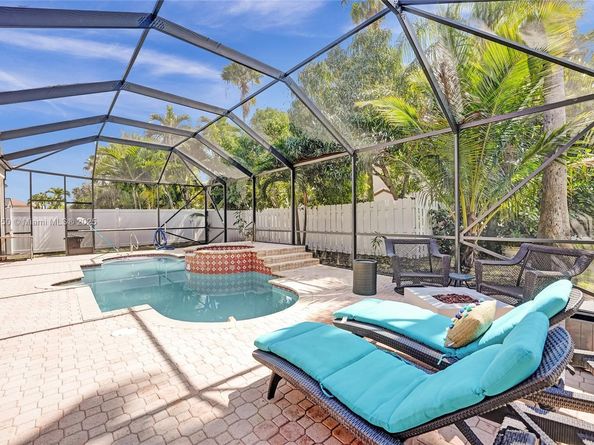 17946 SW 35th Dr, Miramar FL 33029