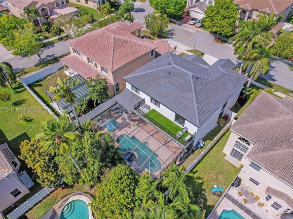 17946 SW 35th Dr, Miramar FL 33029