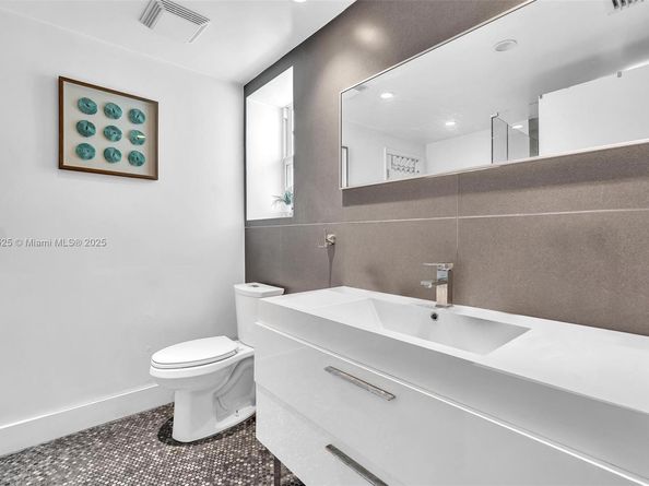 4010 N Meridian Ave 5, Miami Beach FL 33140
