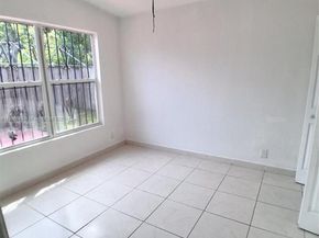 20769 NW 41st Ave Rd, Miami Gardens FL 33055