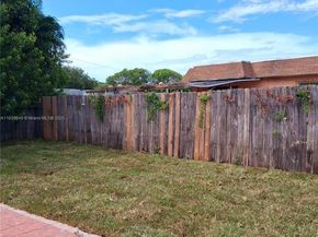 20769 NW 41st Ave Rd, Miami Gardens FL 33055