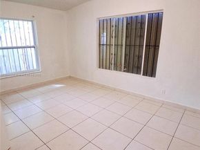 20769 NW 41st Ave Rd, Miami Gardens FL 33055
