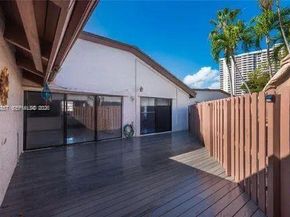 601 Leslie Dr 601, Hallandale Beach FL 33009