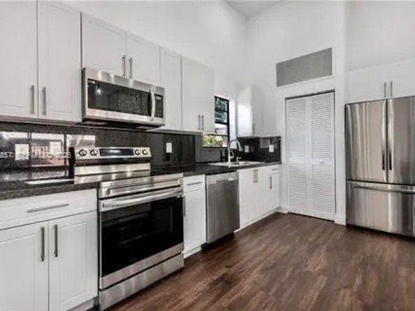 601 Leslie Dr 601, Hallandale Beach FL 33009