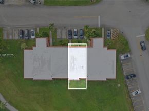 8941 S Hollybrook Blvd 103, Pembroke Pines FL 33025