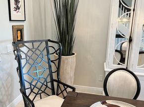 6114 Paradise Point Dr, Palmetto Bay FL 33157