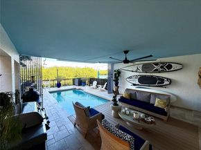 6114 Paradise Point Dr, Palmetto Bay FL 33157