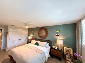 6114 Paradise Point Dr, Palmetto Bay FL 33157