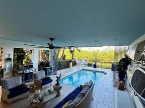 6114 Paradise Point Dr, Palmetto Bay FL 33157