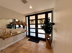 6114 Paradise Point Dr, Palmetto Bay FL 33157