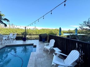 6114 Paradise Point Dr, Palmetto Bay FL 33157