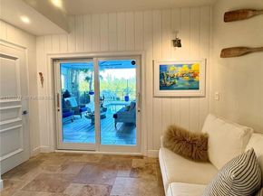 6114 Paradise Point Dr, Palmetto Bay FL 33157