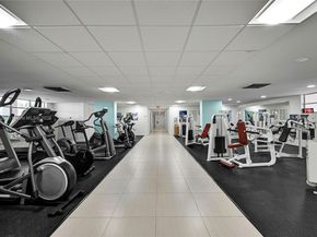 400 Leslie Dr 605, Hallandale Beach FL 33009