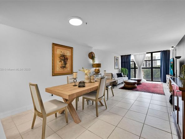 400 Leslie Dr 605, Hallandale Beach FL 33009