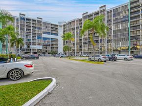 400 Leslie Dr 605, Hallandale Beach FL 33009
