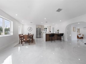 651 NW 9th St, Homestead FL 33030