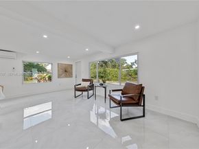 651 NW 9th St, Homestead FL 33030