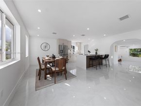 651 NW 9th St, Homestead FL 33030