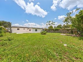 651 NW 9th St, Homestead FL 33030