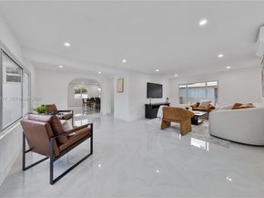 651 NW 9th St, Homestead FL 33030