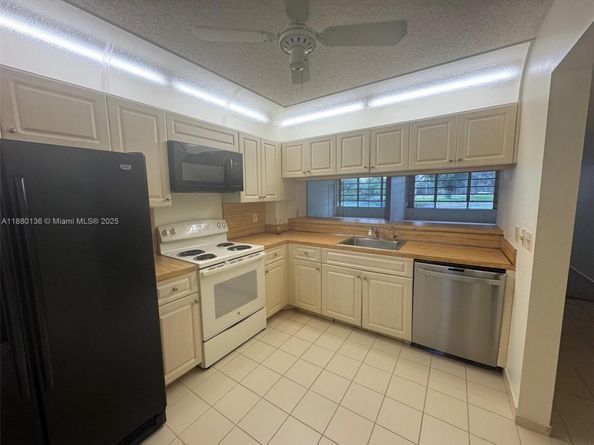 Undisclosed Address #A11880136, Pompano Beach FL 33069