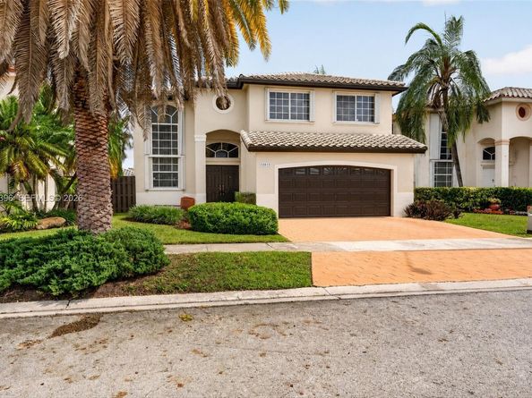 15615 SW 95th Ln, Miami FL 33196
