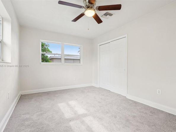 18025 NW 6th Ave, Miami Gardens FL 33169