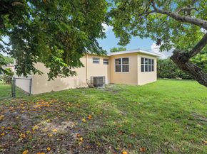 18025 NW 6th Ave, Miami Gardens FL 33169
