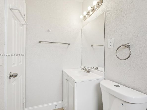 18025 NW 6th Ave, Miami Gardens FL 33169