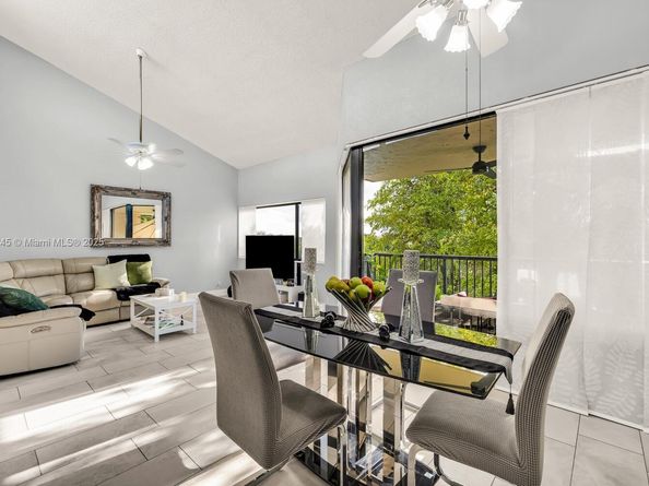 6666 SW 115th Ct 406, Miami FL 33173