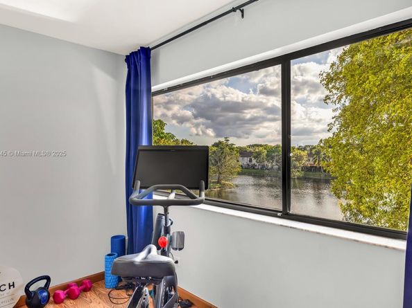 6666 SW 115th Ct 406, Miami FL 33173