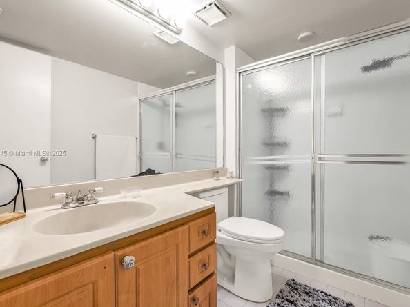 6666 SW 115th Ct 406, Miami FL 33173