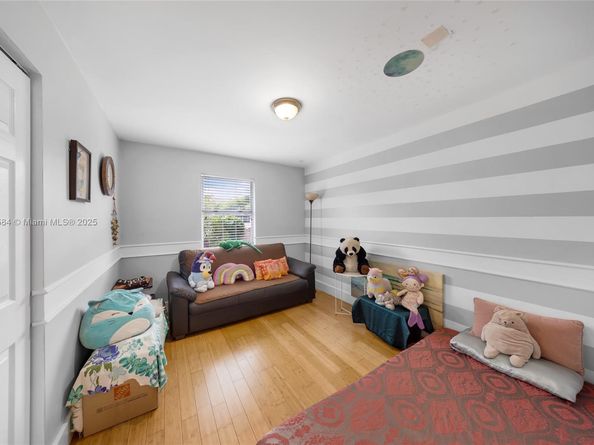 20014 NE 6th Ct Cir, Miami FL 33179