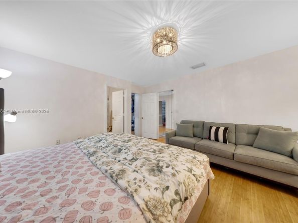 20014 NE 6th Ct Cir, Miami FL 33179