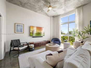 2001 Meridian Av