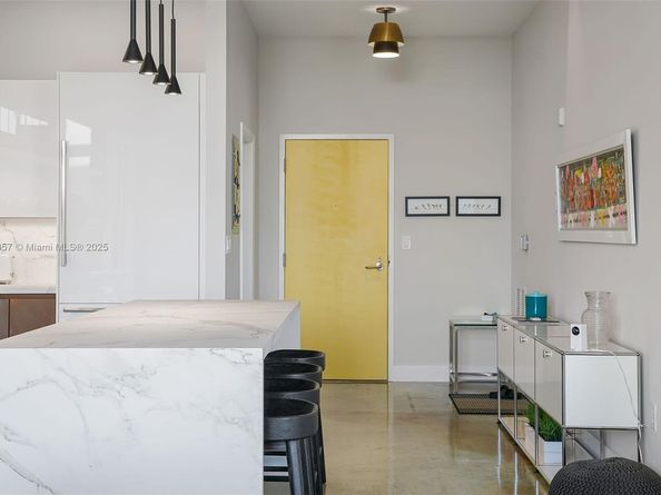 2001 Meridian Av 509, Miami Beach FL 33139