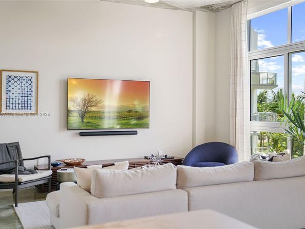 2001 Meridian Av 509, Miami Beach FL 33139