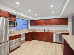 20281 E Country Club Dr 1603, Aventura FL 33180